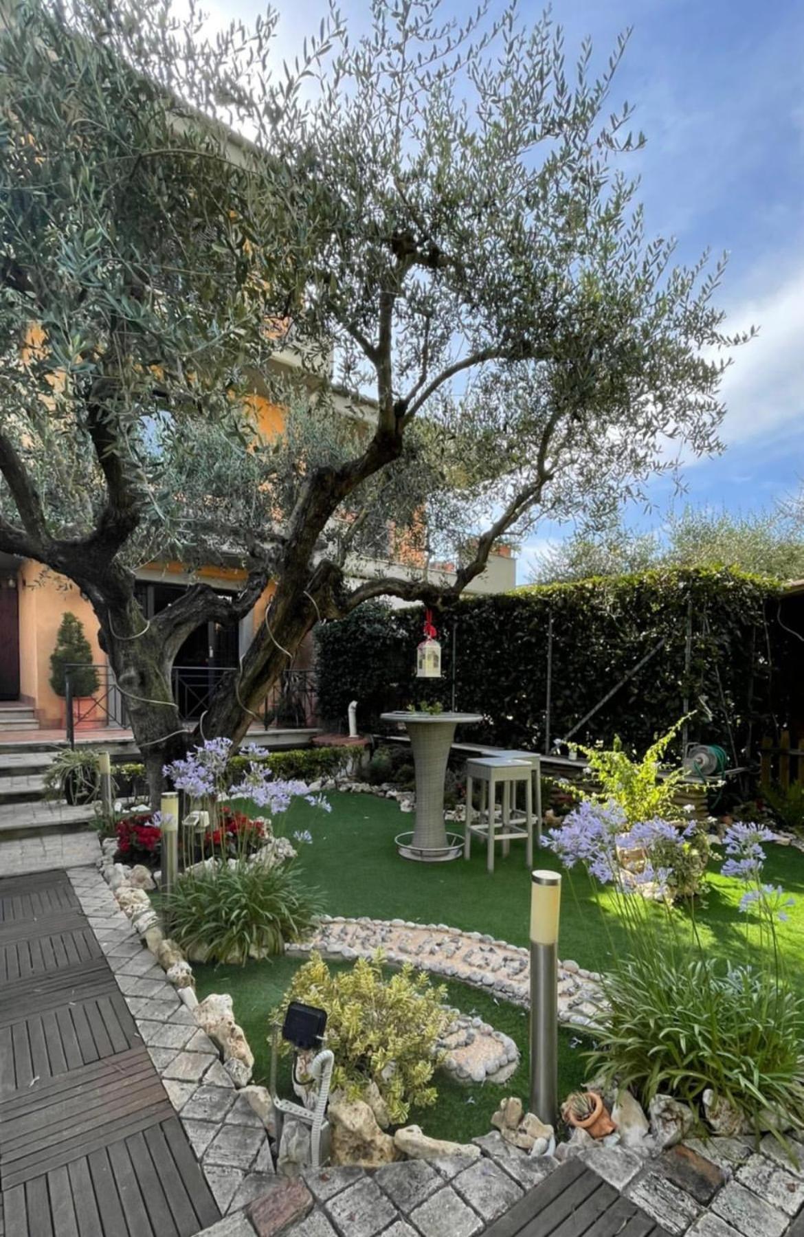 Aurelia Garden Gold B&B Rome Extérieur photo